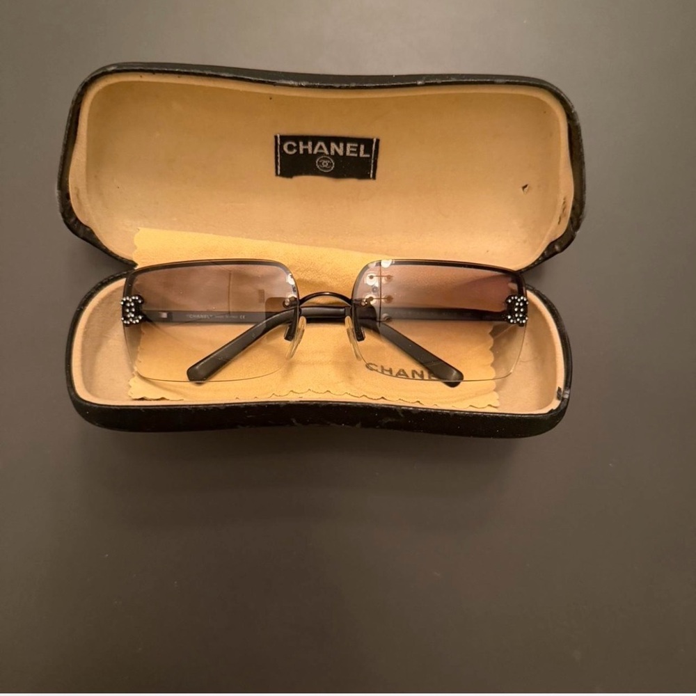 CHANEL rimless sunglasses